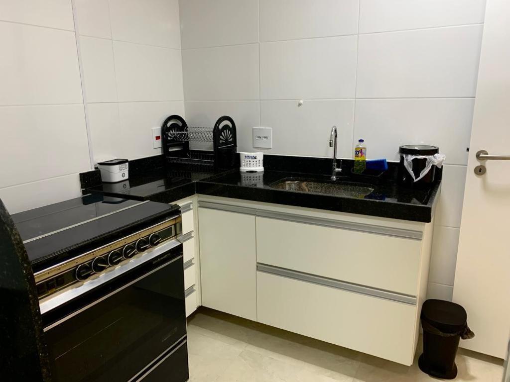 Apartamento Praia Dos Anjos 2 Vagas De Garagem E Ar-Condicionado أرايال دو كابو المظهر الخارجي الصورة